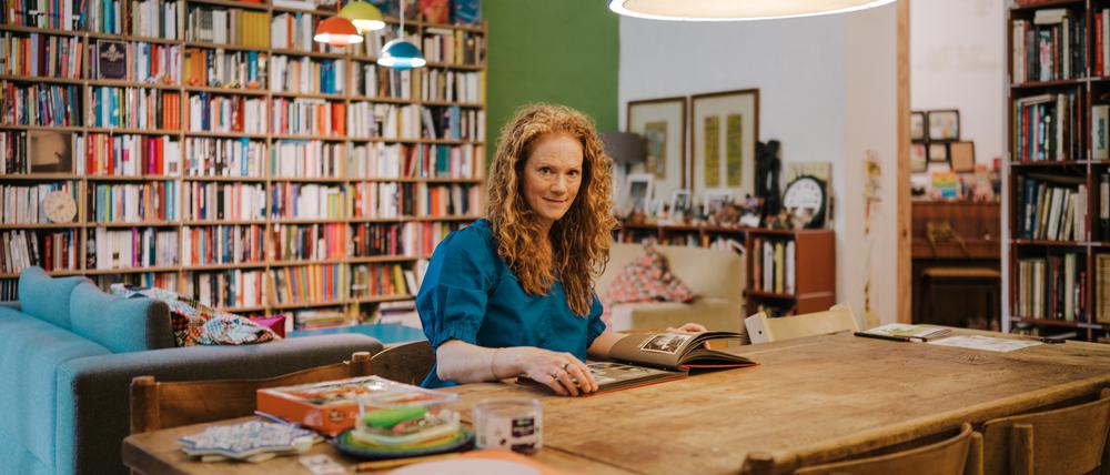 Alexa Hennig von Lange ist eine deutsche Schriftstellerin und Moderatorin. 