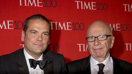Rupert Murdoch (R) and Lachlan Murdoch.
