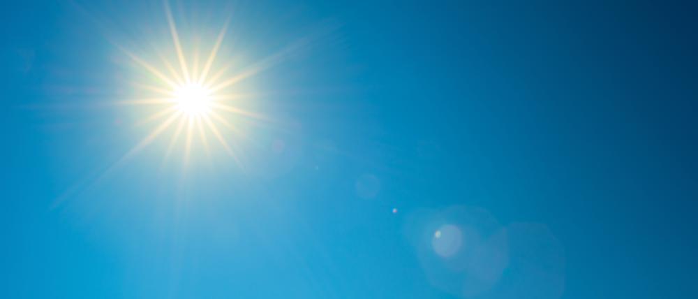 Die Sonnenstrahlung erreicht zur Sommersonnenwende ihren Höhepunkt. 