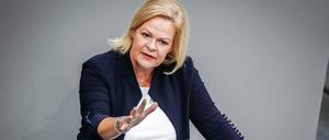 Innenministerin Nancy Faeser fühlt sich von der Union zu Unrecht attackiert