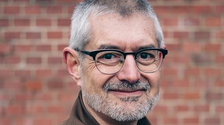 Der Berliner Schriftsteller Tim Staffel, 58. 