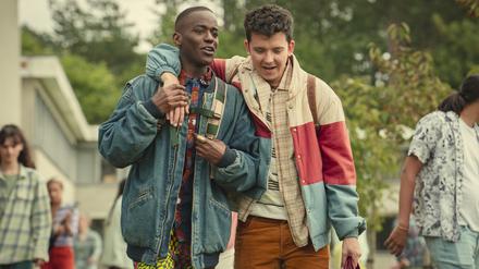 Otis (Asa Butterfield, rechts) und Eric (Ncuti Gatwa), die Lieblingsfiguren aus „Sex Education“.
