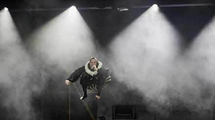 "Mephisto" nach Klaus Mann am Hans Otto Theater Potsdam, Regie Sascha Hawemann. Credit: Thomas M. Jauk