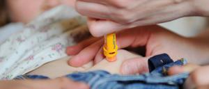 In Deutschland leiden rund 32 000 Kinder im Alter von 0 bis 17 Jahren an Typ-1-Diabetes.
