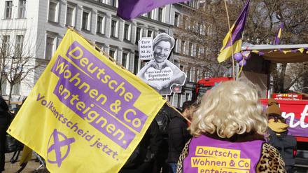 Protest für die Vergesellschaftung großer Wohnungsunternehmen.