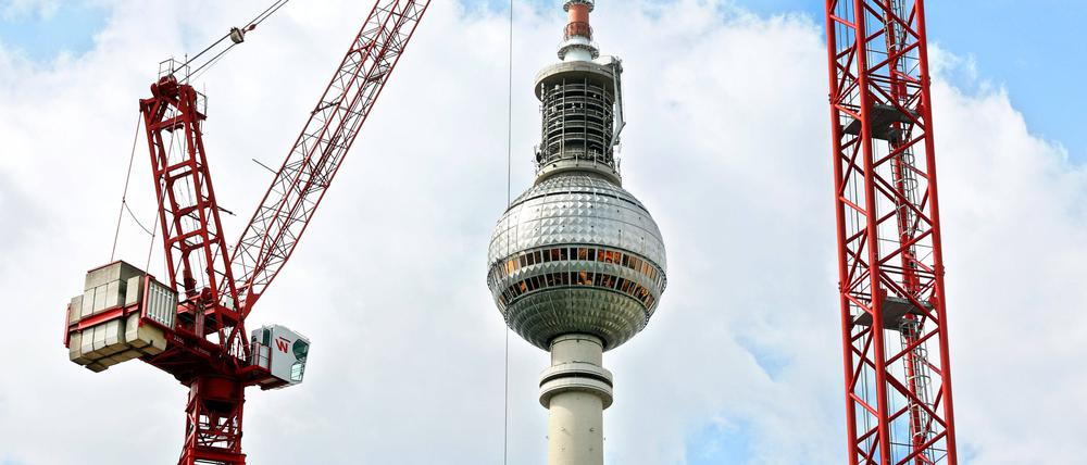 21.08,2023, Berlin - Deutschland. In Berlin wird gebaut, auch im Zentrum. *** 21 08,2023, Berlin Germany Construction is underway in Berlin, including in the city center