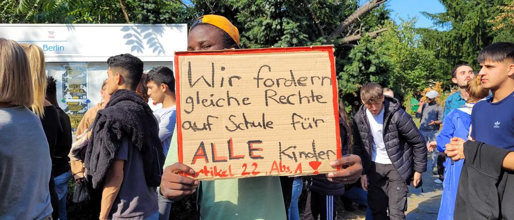 Hilferuf. Auch dieser 16-jährige Flüchtling aus Benin hofft auf einen Schulplatz.