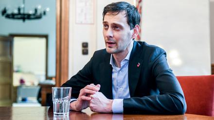 Martin Hikel (SPD) ist seit 2018 Bezirksbürgermeister von Neukölln. 
