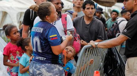 Migranten an der Grenze zu den USA.