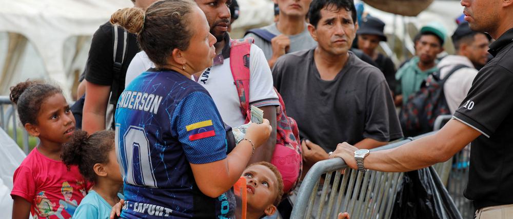 Migranten an der Grenze zu den USA.