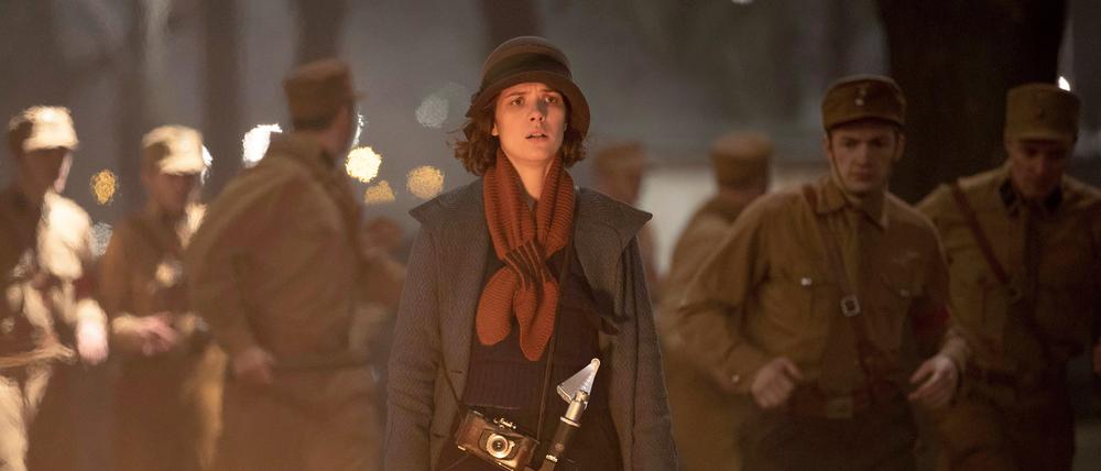 Die vierte Staffel „Babylon Berlin“ läuft ab dieser Woche im Free-TV. Im Interview spricht Darstellerin Liv Lisa Fries über ihre Figur Charlotte Ritter und deren neue Wachsfigur.