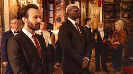 Meisterdieb und Verwandlungskünstler: Omar Sy als Assane Diop.  