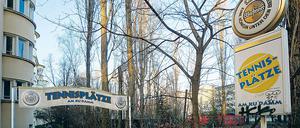 An der Cicerostraße in Halensee nahe der Schaubühne soll ein berühmter früherer Tennisplatz mit Wohnungen bebaut werden.