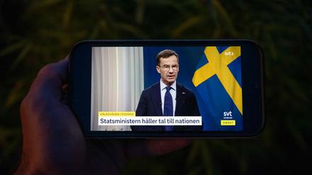 Nach den jüngsten mutmaßlichen Auseinandersetzungen zwischen verfeindeten kriminellen Banden in Schweden mit drei Toten binnen weniger als zwölf Stunden will Ministerpräsident Ulf Kristersson das Militär um Hilfe bitten.