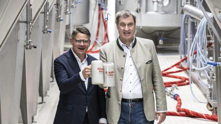 Na dann Prost! Die beiden Ministerpräsidenten Boris Rhein und Markus Söder betonen gerne ihre Gemeinsamkeiten, stehen aber für einen sehr unterschiedlichen Politikstil innerhalb der Union.