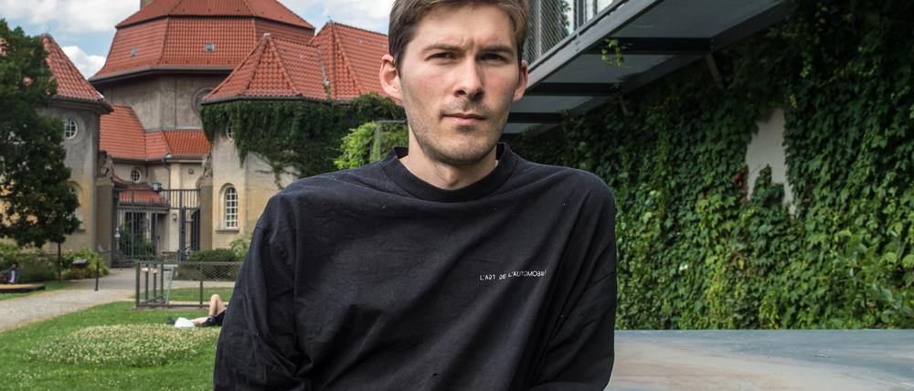 Dylan Watson-Brawn, Inhaber des Weddinger „Ernst“, plant die Schließung Ende kommenden Jahres