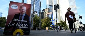 Das Plakat ist abgerutscht, die Umfragen für Tarek Al-Wazirs Grüne auch.
