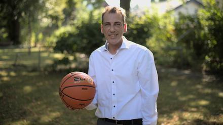 Patrick Rexhausen hat das erste Tisch-Basketballspiel erfunden.