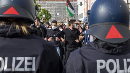 Auch in den Jahren zuvor war es immer wieder zu antisemitischen Vorfällen auf Demonstrationen gekommen: wie hier im Mai 2021.