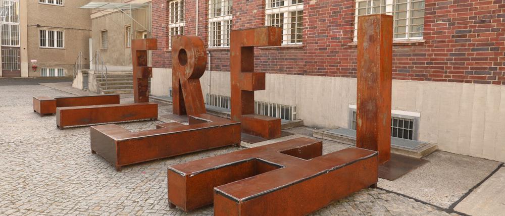 Das neue Kunstwerk in der Gedenkstätte Hohenschönhausen. 