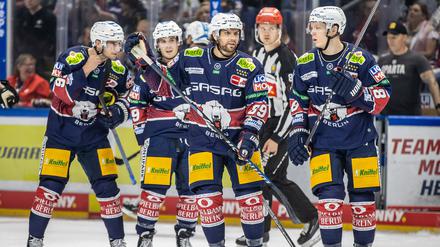 Nach zwei Niederlagen haben die Eisbären Berlin souverän gegen die Nürnberg Ice Tigers gewinnen.