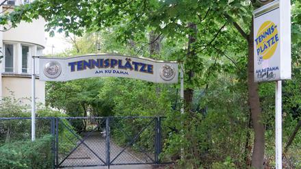 Die ehemaligen „Tennisplätze am Ku’damm“ im denkmalgeschützten WOGA-Komplex sollen mit Wohnungen bebaut werden.