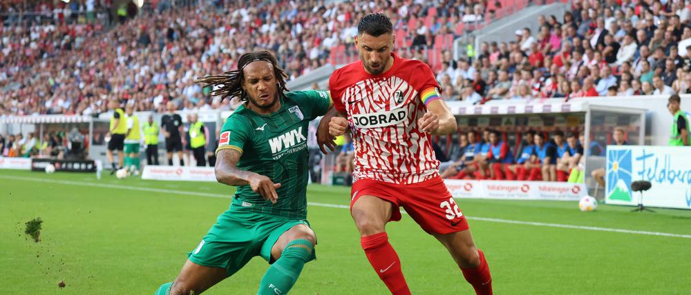 Freiburgs Vincenzo Grifo (re.) brachte sein Team bereits in der 5. Minute in Führung.