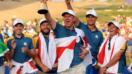 Matt Fitzpatrick, Tyrell Hatton, Justin Rose, Ludvig Aberg und Rory McIlroy beim Ryder Cup.