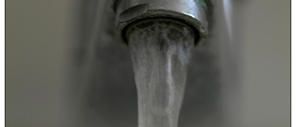 Ein Wasserhahn, der läuft, stellt man am besten irgendwann aus.
