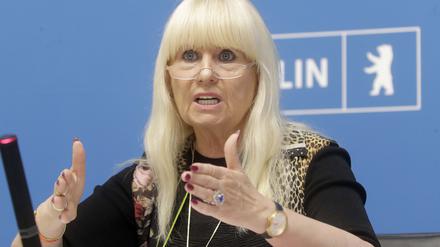 Berlins Innensenatorin Iris Spranger (SPD) in der Senatspressekonferenz
