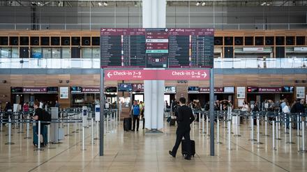 Wie der Flugverkehr von und nach Israel in den kommenden Tagen weitergeht, ist noch offen.