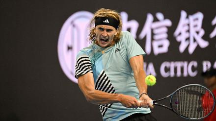 Alexander Zverev gab im Halbfinale von Peking alles. Am Ende musste sich der Tennisprofi aber gegen Medwedew geschlagen geben.