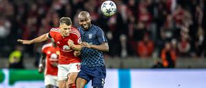 Zweikampf verloren: Im Duell mit dem direkten Konkurrenten um den dritten Gruppenplatz musste Union und Janik Haberer am Dienstag in der Champions League eine bittere Niederlage einstecken.
