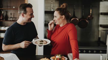 Wie Starkoch Tim Raue und seine Frau Katharina Wolschner sich lieben lernten.