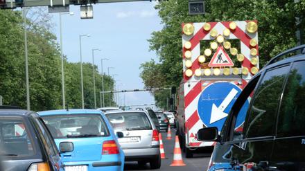 Stau an der Baustelle Heerstraße in Berlin. Foto: Niels Liermann
