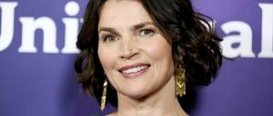 Julia Ormond.