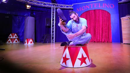 Perry Rudolph ist als Trainer beim Circus Montelino mit dabei.