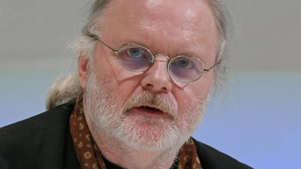 Der norwegische Autor Jon Fosse spricht auf der Frankfurter Buchmesse. 