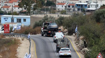 Der militärische Arm der islamistischen Hamas-Organisation teilte mit, bei den beiden Opfern handelt es sich um Mitglieder der Gruppierung.