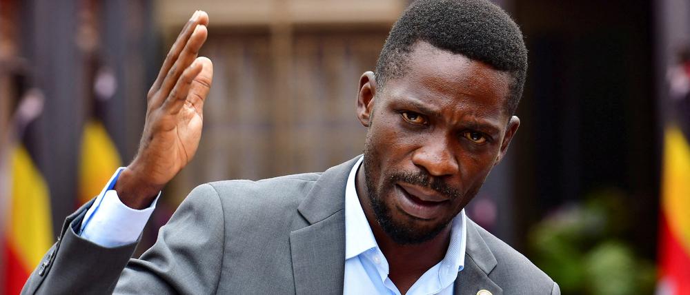 Ugandas Oppositionsführer und Sänger Bobi Wine steht unter Hausarrest.