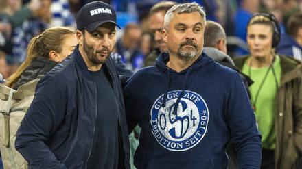 Das war’s. Für Sandro Schwarz (l.) endete mit der Niederlage auf Schalke die Zeit als Trainer bei Hertha BSC. Auch Thomas Reis ist seinen Job inzwischen los.