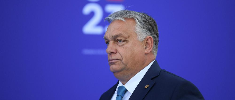 Ungarns Ministerpräsident Viktor Orban trifft am 6. Oktober 2023 zum zweiten Tag des Gipfeltreffens der Europäischen Politischen Gemeinschaft im Palacio de Congreso in Granada, Südspanien, ein.