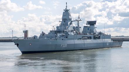 Die Fregatte „Hamburg“  am 4. August 2020 in Wilhelmshaven. 