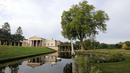 Das Welterbe Potsdam im Klimawandel. Folgen von Extremwetterereignissen im Park Sanssouci und am Schloss Charlottenhof - Experten berieten in Potsdam über Möglichkeiten zum Schutz der Kulturgüter.