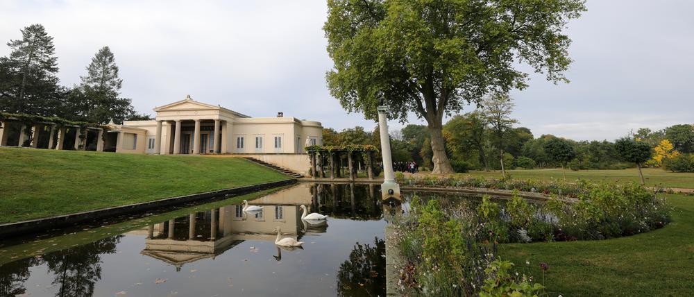 Das Welterbe Potsdam im Klimawandel. Folgen von Extremwetterereignissen im Park Sanssouci und am Schloss Charlottenhof - Experten berieten in Potsdam über Möglichkeiten zum Schutz der Kulturgüter.