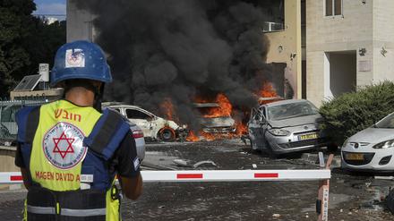 Israel unter Beschuss. Hier hat eine aus dem Gazastreifen abgefeuerte Raketen ein Haus in Ashkelon getroffen.