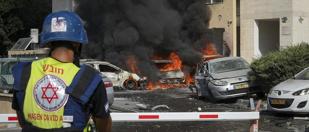 Israel unter Beschuss. Hier hat eine aus dem Gazastreifen abgefeuerte Raketen ein Haus in Ashkelon getroffen.