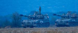 Israelische Artillerie an der Grenze zum Libanon