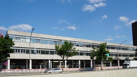Bauarbeiten an der Zentrale des Landesamts für Flüchtlingsangelegenheiten an der Bundesallee in Wilmersdorf.