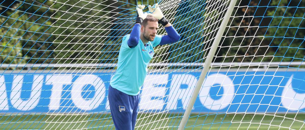 Marius Gersbeck ist zurück auf dem Trainingsplatz, wo er zuletzt im Sommer im Tor stand.